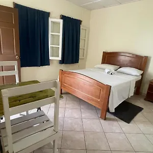 Pensao Domingas Guest house